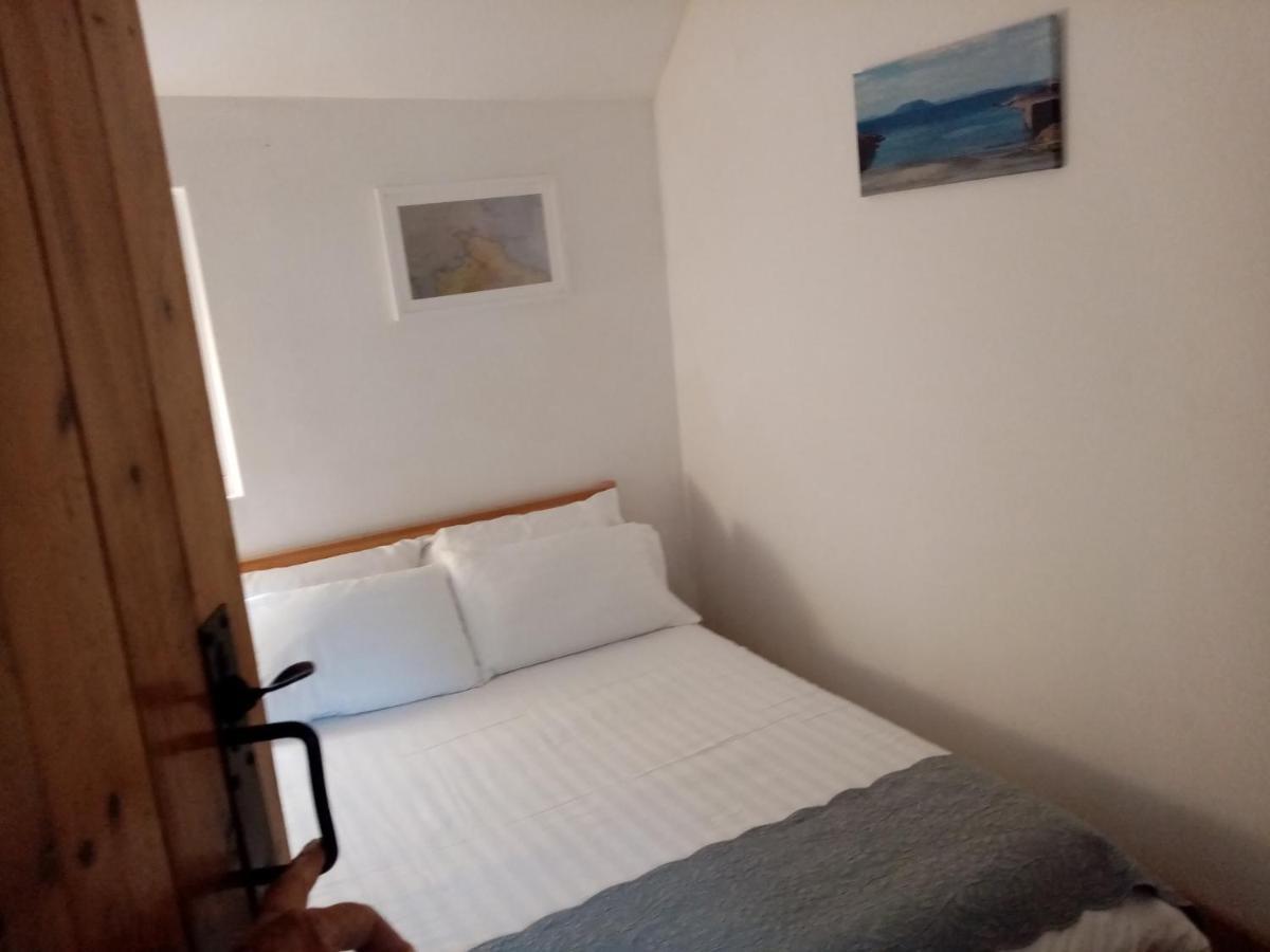 B&B The Red Door Cottage Donegal Town Екстер'єр фото