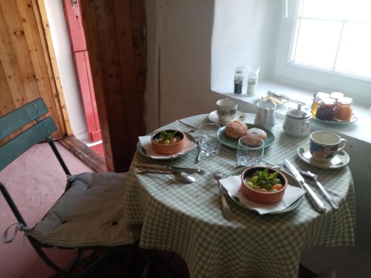 B&B The Red Door Cottage Donegal Town Екстер'єр фото